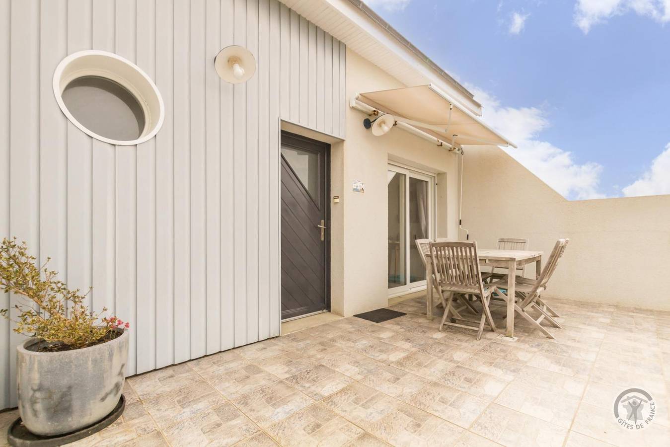 L'Effet Mer in Saint-Jean-de-la-Rivière, Côte de la Déroute