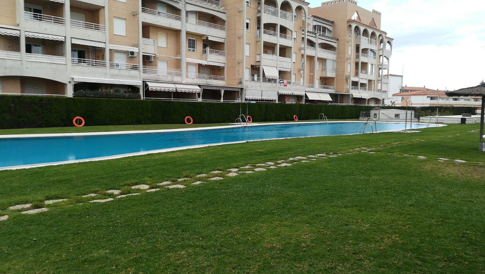 Hel leilighet, 'Vista Mar El Portil' Apartment with Communal Pool, Private Terrace and Wi-Fi in Playa del Portil, Punta Umbría