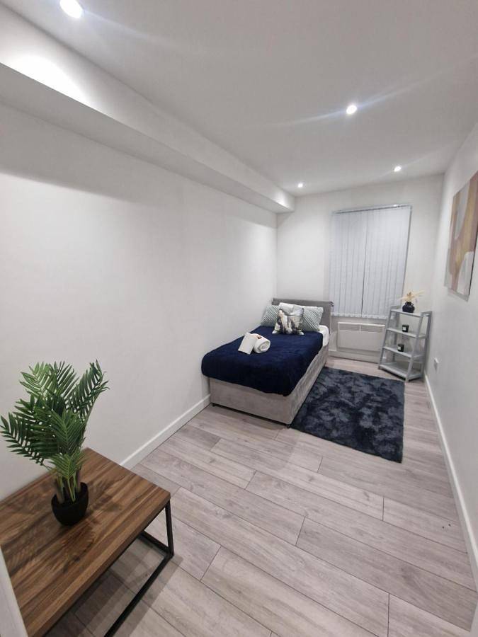 Entire apartment, Two-Bedroom Deluxe Apartment in Luton, Chiltern Hills