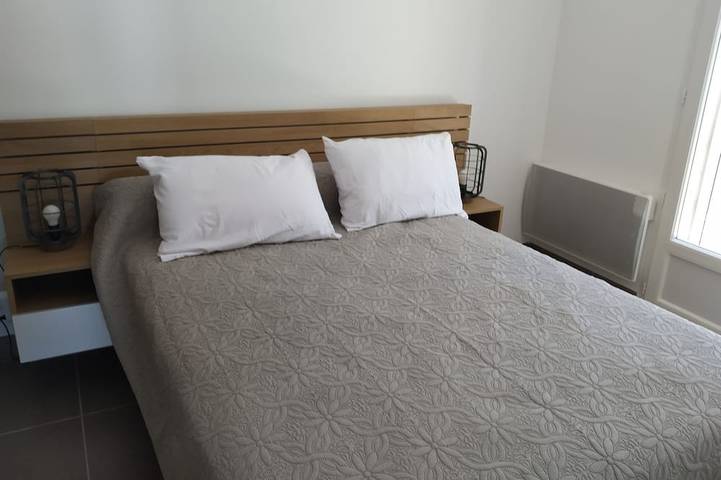 Appartement entier, Grand T2 climatisé, parking privé proche centre et plage in Côte Vermeille, Banyuls-sur-Mer