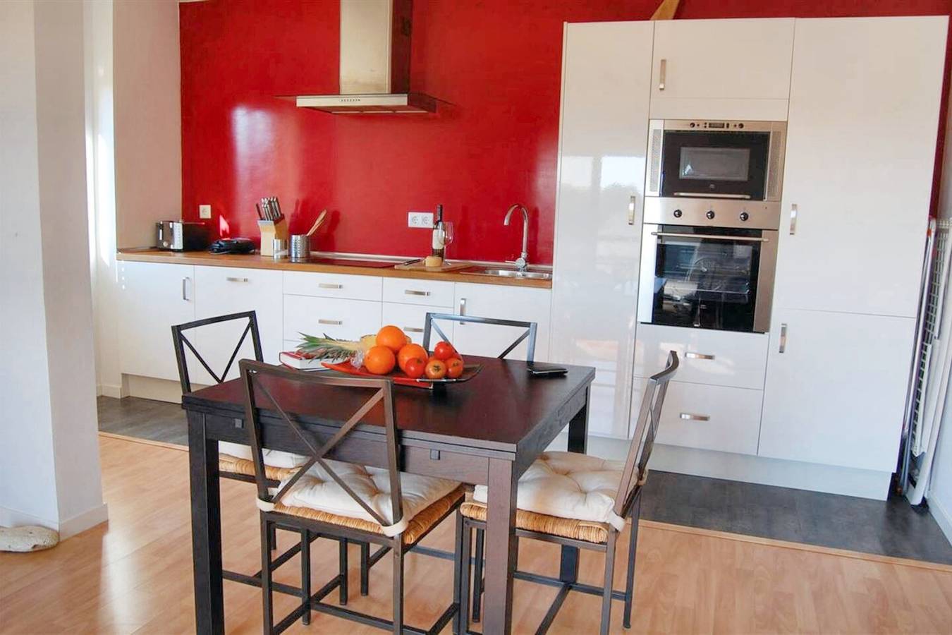 Ganze Wohnung, Modernes Apartment in Alvor mit Gemeinschaftspool (70 m²) in Alvor, Faro Distrikt
