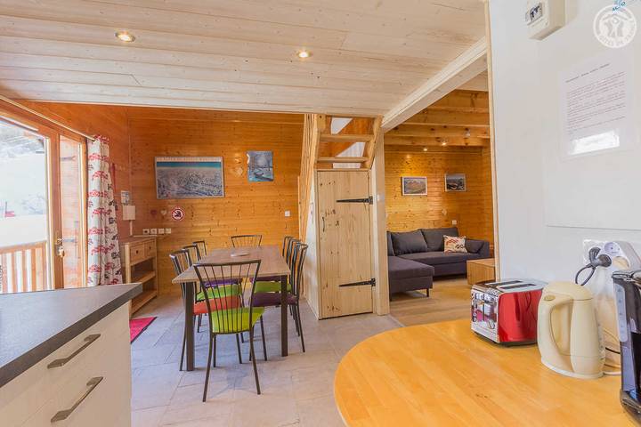 Gîte pour 8 personnes, avec sauna et piscine en Savoie - 4