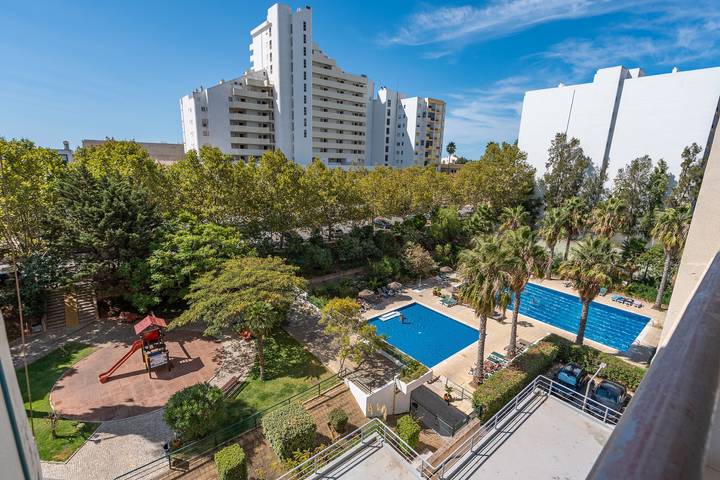 Ferienwohnung für 4 Personen, mit Garten und Balkon sowie Kinderpool - 1