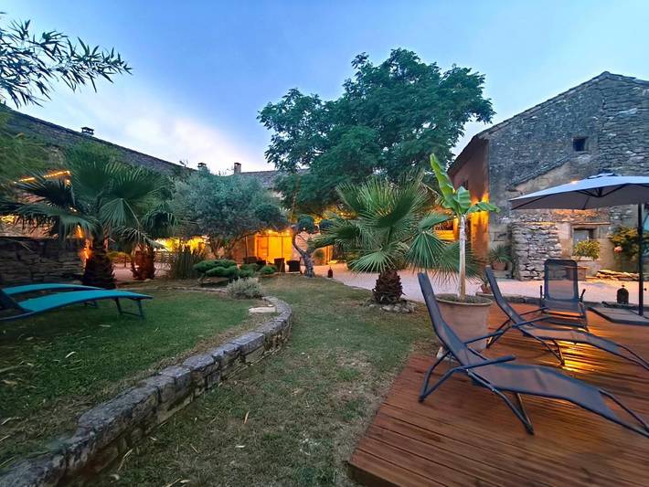 Gîte pour 2 personnes, avec jardin et piscine à Argilliers - 4
