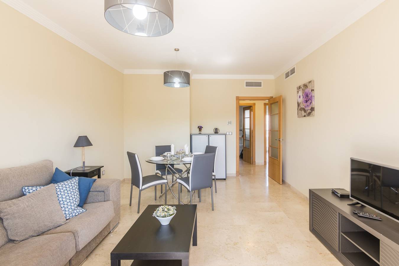 Entire apartment, Residencial Duquesa 2197 Sunny Terrace  in Sabinillas, Manilva