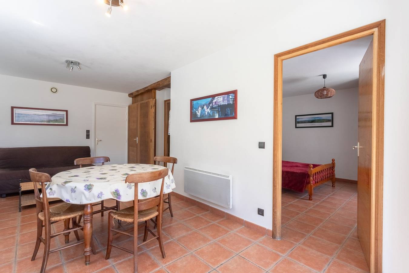 Appartamento intero, Appartamento di 50 m² su un unico livello con vista montagna, terrazza privata e Wi-Fi in Estérençuby, Bayonne e dintorni