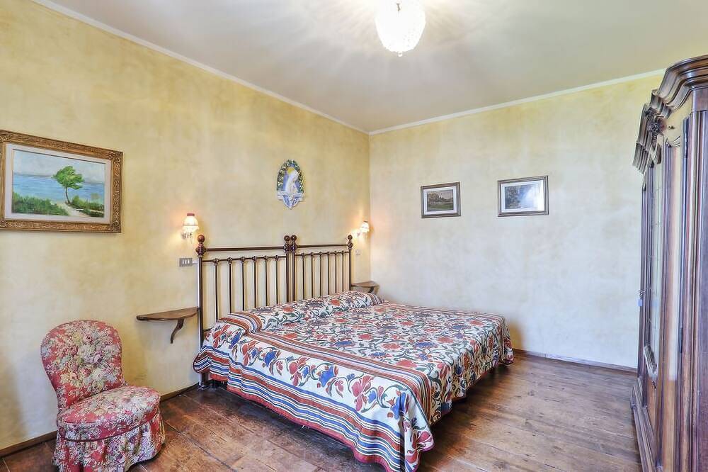 Villa I Broi - wonderful view and private pool in Cisano, Bardolino