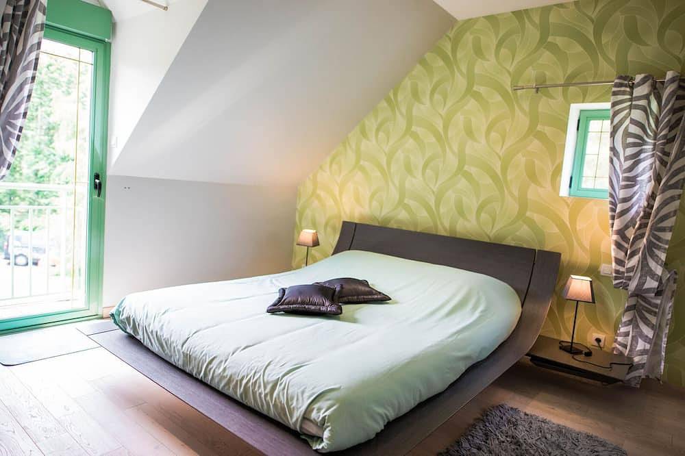 Gîte de charme avec Spa et cheminée, près du Mans, 7 chambres, Wifi, en bord de forêt de Vibraye in Dollon, Sarthe