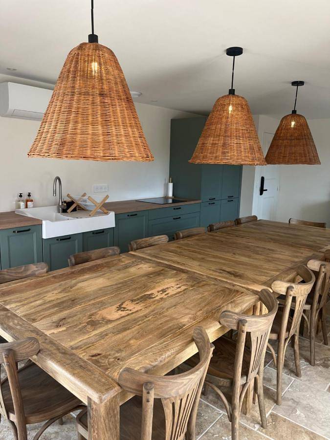 Location de vacances pour 10 personnes, avec Balcon et Terrasse ainsi que Jardin et Piscine à Charnoz-sur-Ain - 3