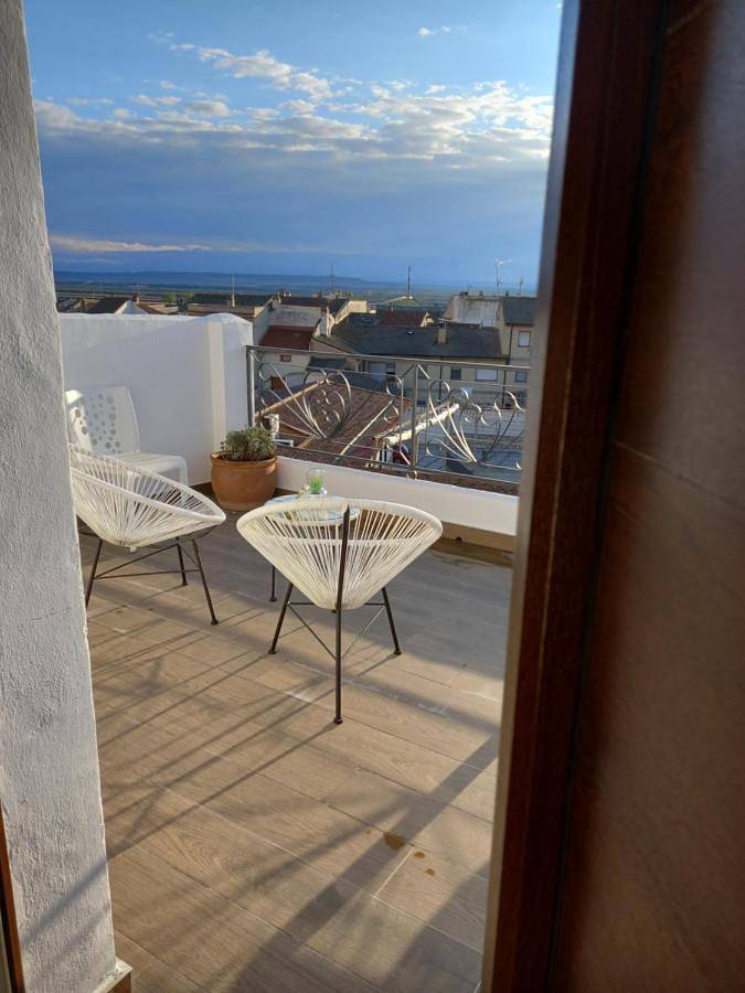 Location de vacances pour 9 personnes, avec Terrasse et Vue à Arguedas