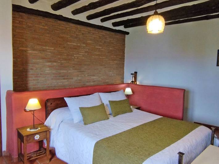 Casa rural para 3 personas, con Balcón y Terraza además de Jardín y Piscina en Yegen