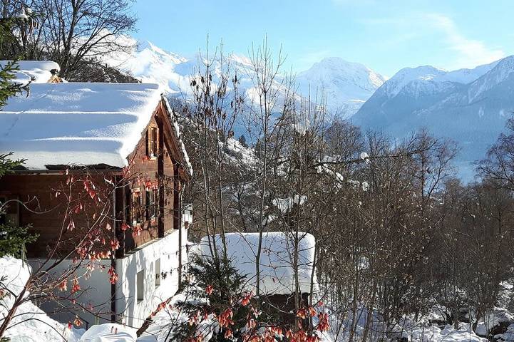 Ferienhaus für 8 Personen, mit Balkon und Garten in Naters