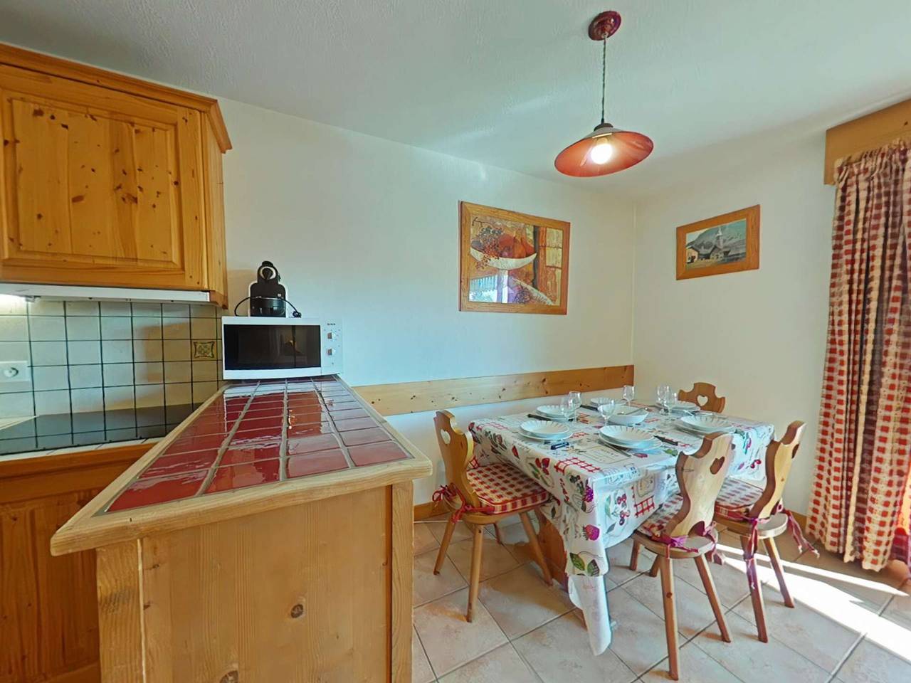 Apartamento entero, Appto 3 piezas, 6 plazas, cerca de comercios y pistas, parking incluido, acepta mascotas in Chinaillon, Le Grand-Bornand