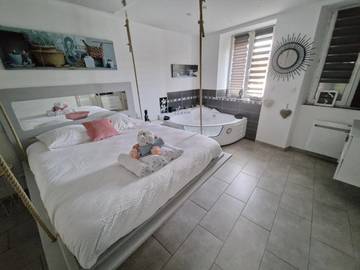 Gîte pour 2 personnes, avec jacuzzi à Masevaux