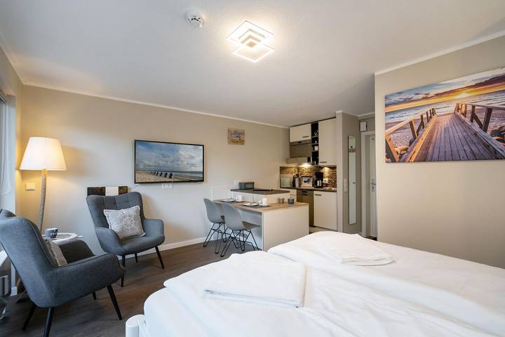 Ganze Wohnung, Modernes 1-Zimmer App. mit Terrasse, Pkw-Stellplatz, Wlan. Haustiere erlaubt. in Westerland, Sylt (Gemeinde)