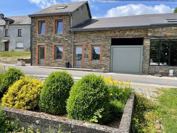 Gîte pour 8 personnes, avec terrasse et jardin, adapté aux familles à Bièvre