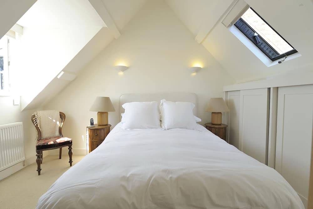 Two Bedroom Waterside Cottage With Balcony And Magnificent Views Of The Estuary in Exeter, Devon