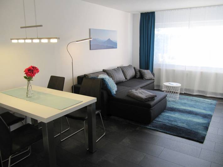 Appartement entier, Appartement 'Ferienwohnung Zollernalb' avec balcon et Wi-Fi in Albstadt, Neckar-Alb