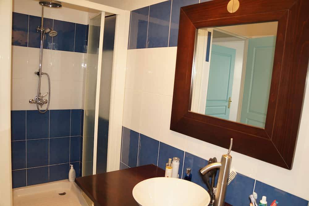 Villa 10 Pers, Piscine 5x10m, Belle Vue Mer, Proche Plages Porticcio & Ajaccio in Bastelicaccia, Région d'Ajaccio