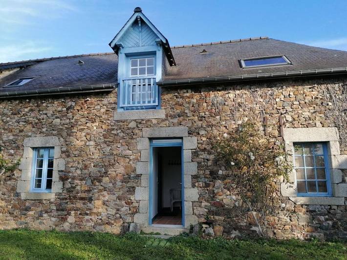 Gîte pour 4 personnes, avec terrasse et jardin dans Saint-Jean-sur-Mayenne - 2