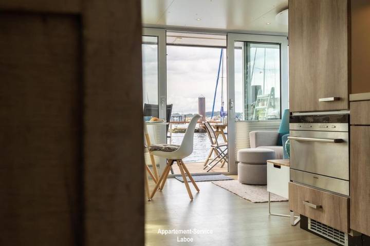 Ferienhaus mit Meerblick für 2 Personen, mit Seeblick und Terrasse in Laboe - 3