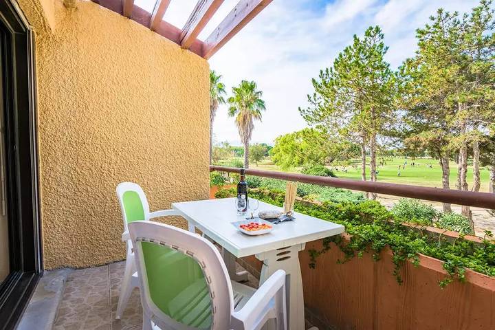 Gîte pour 3 personnes, avec balcon/terrasse et piscine dans Golf de Saint Cyprien - 3