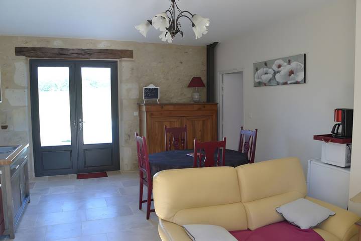 Chambre Pierre de Lomagne avec piscine partagée in Castéra-Bouzet, Tarn-et-Garonne