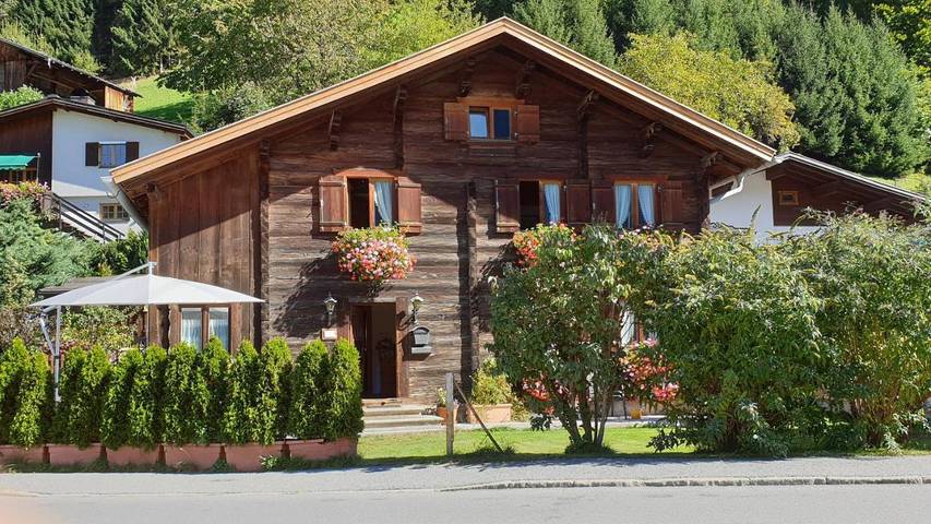 Ferienhaus für 5 Personen, mit Terrasse und Garten sowie Ausblick