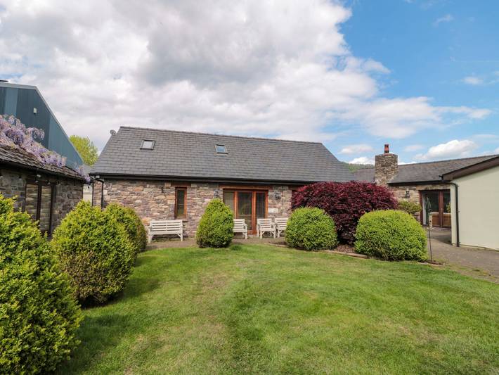 Cottage for 6 people, with garden in Monmouthshire