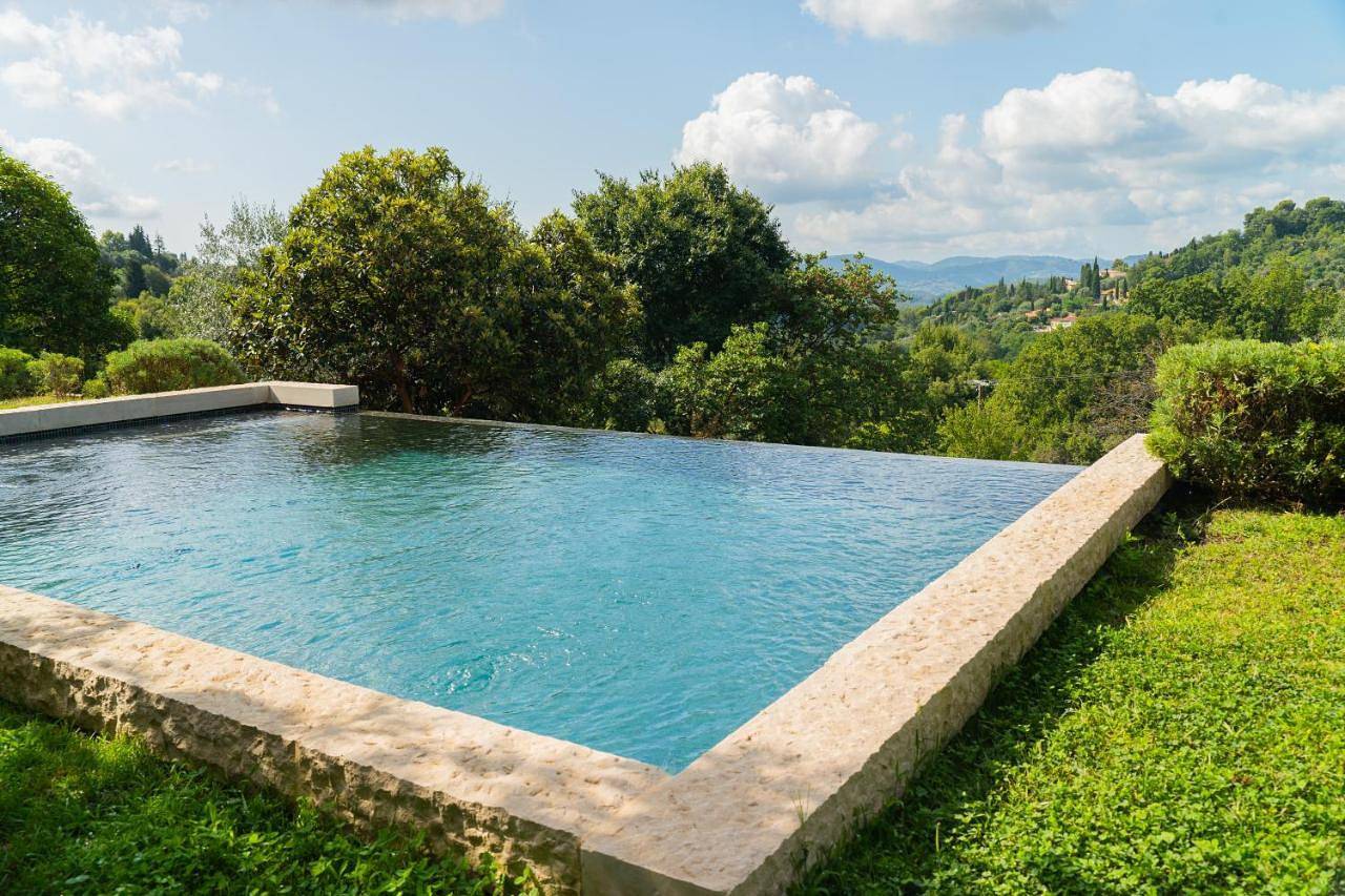 Domaine de la Cascade Parfumée in Grasse, Côte méditerranéenne (France)