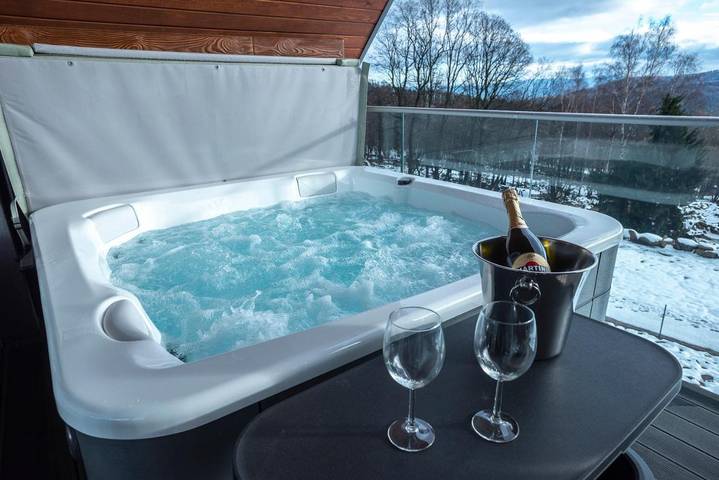 Apartamento de vacaciones para 4 personas, con jardín y piscina además de vistas y sauna - 1