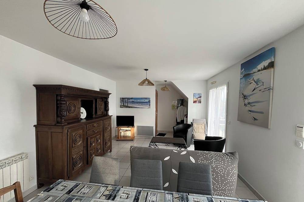 Appartement entier, Charmant appartement dans une maison calme avec vue sur mer à Damgan in Damgan, Côte des Mégalithes