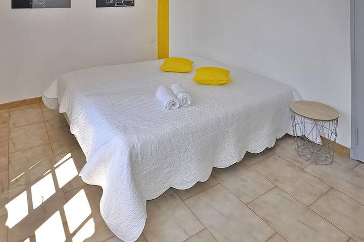 Location de vacances pour 8 personnes, avec terrasse à Rognonas - 3