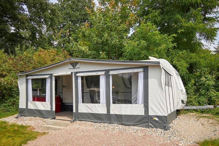 Camping für 4 Personen, mit Seeblick, kinderfreundlich - 1