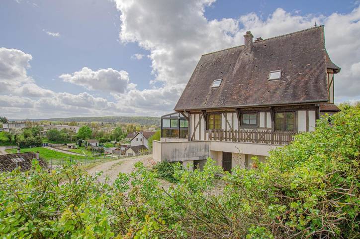 Gîte pour 8 personnes, avec Terrasse et Jardin à Fralignes