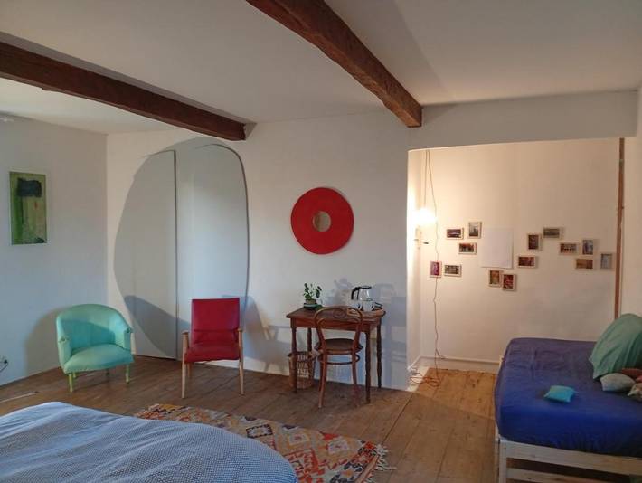 Chambre d’hôte pour 4 personnes, avec Balcon et Terrasse ainsi que Jardin et Vue