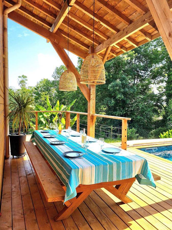 Location de vacances pour 13 personnes, avec piscine ainsi que vue et jardin, animaux acceptés à Saint-Laurent-de-Gosse - 4