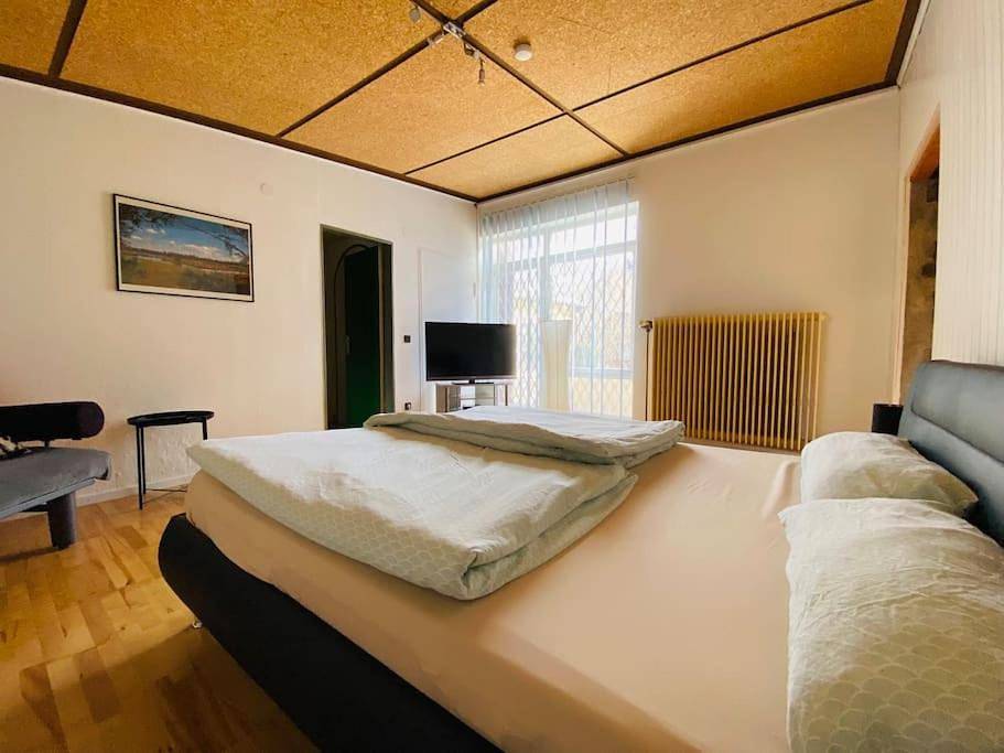 Ganze Wohnung, Fewo - Waldrand-Lage mit Garten, Grill & Parkplatz in Schömberg, Nordschwarzwald
