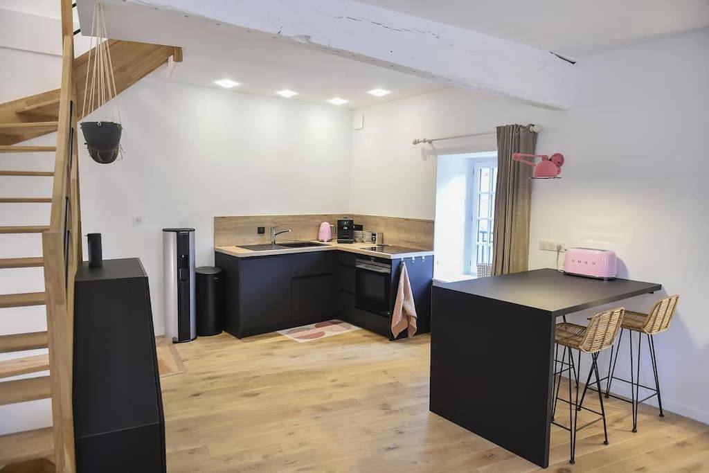 La Maison Rose, chaleureuse et luxueuse in Roanne, Région de Roanne