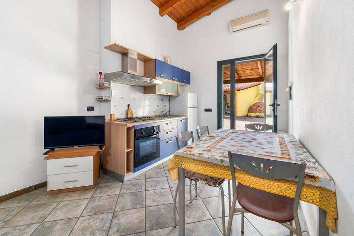 Casa Vacanze Residence Sulcis 6 con Terrazza Condivisa & A/C in Is Cuccus, Masainas
