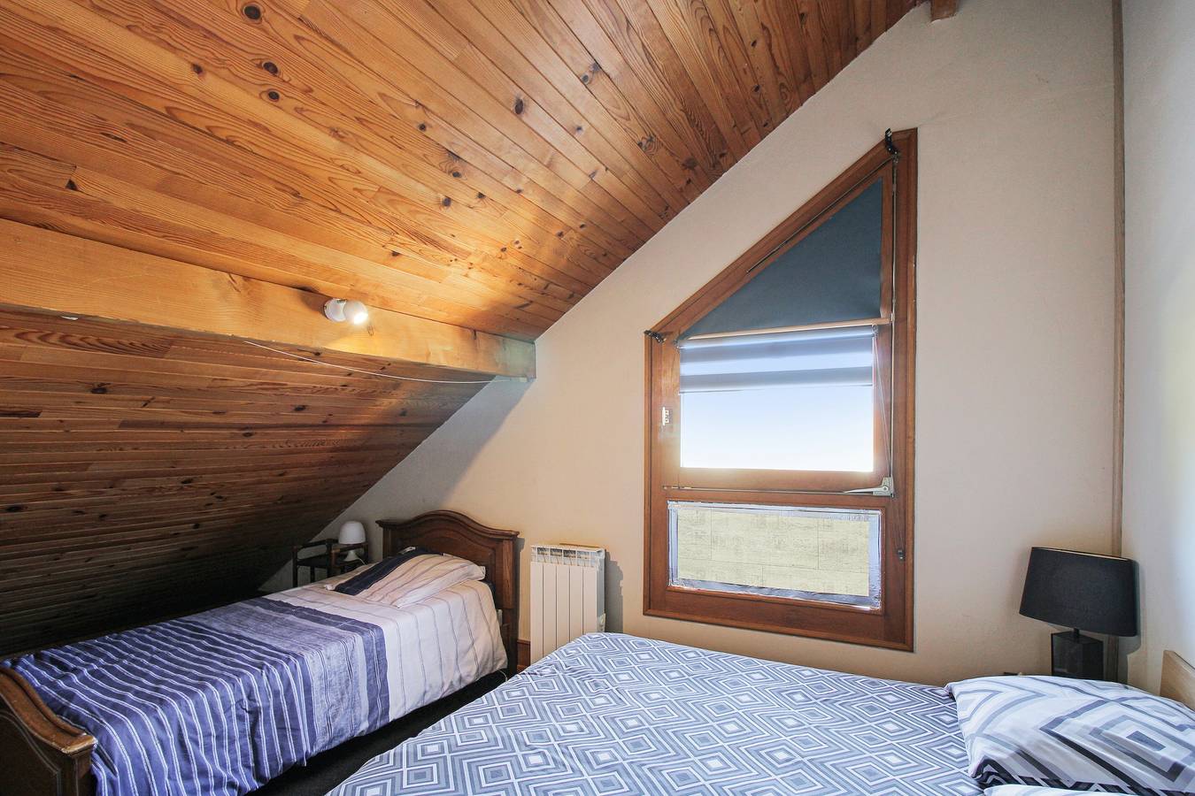 Apartamento entero, Amplio apartamento en Échenans de 80 m² con estacionamiento incluido in Ensemble de paroisses Saint-Barnabé, Doubs (desambiguación)