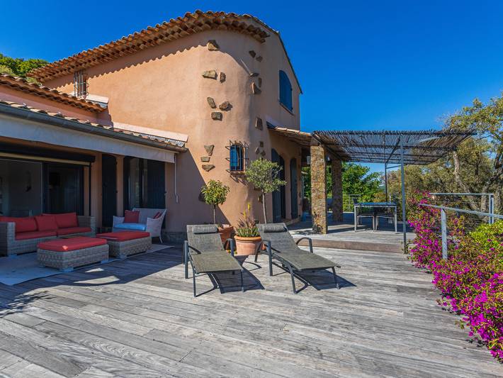 Ferienhaus für 6 Personen, mit Terrasse und Garten in Bormes-les-Mimosas - 4