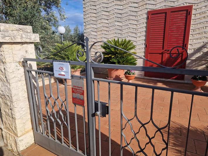 Location de vacances pour 5 personnes, avec vue et jardin, adapté aux familles à Antonelli