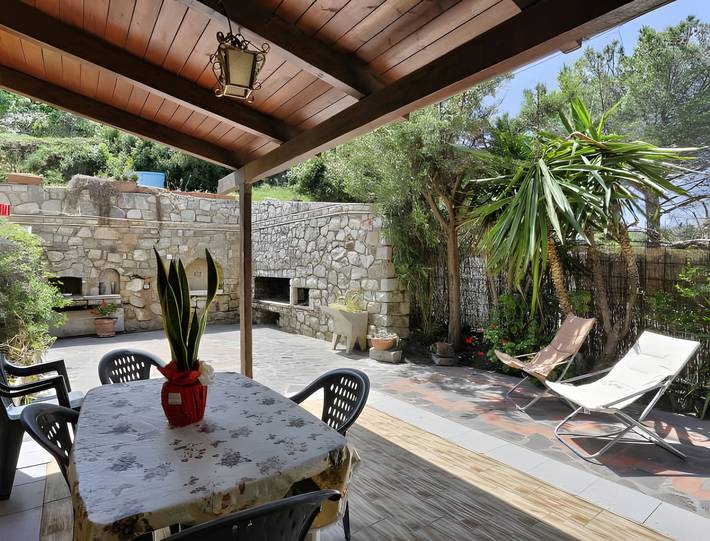 Apartamento entero, Apartamento 'Tramonto' con terraza privada, Wi-Fi y aire acondicionado in Capoliveri, Archipiélago Toscano