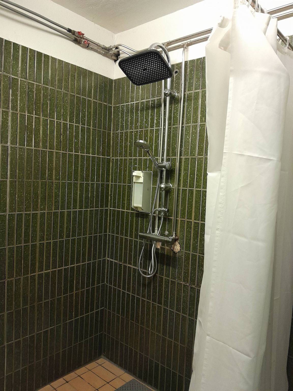 Berg- und Dorfblick in Ólafsvík, Snaefellsbaer