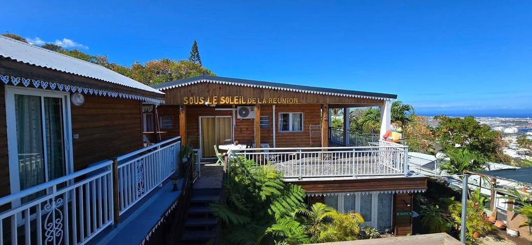 Maison d’hôte pour 2 personnes, avec vue ainsi que jardin et piscine à La Possession - 2