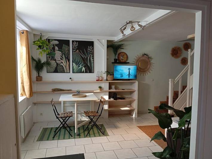 Gîte pour 4 personnes, avec vue et jardin à Saint-Éloy-les-Mines