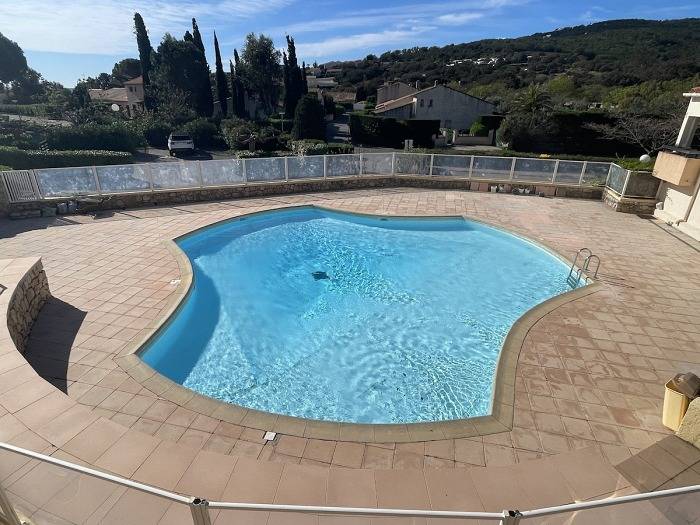 Gîte pour 5 personnes, avec piscine et balcon dans Plage de la Gaillarde - 4
