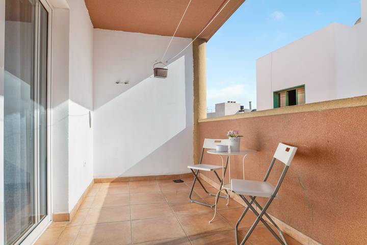 Apartamento entero, Apartamento "Centro Playa" Cerca de la Playa con Balcón y Wi-Fi in Puerto de Corralejo, La Oliva