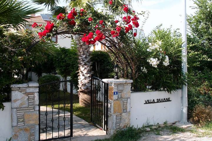 Ferienhaus für 8 Personen, mit Garten in Ägäisregion
